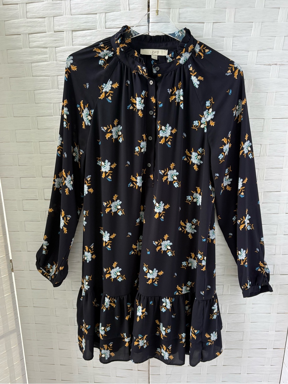 LOFT Size M Navy Floral Long-Sleeve Ruffle-Hem Lined Dress Boho Fall Cottagecore